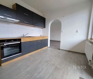 Pronájem bytu 4+1 75 m² - Fotografie 2