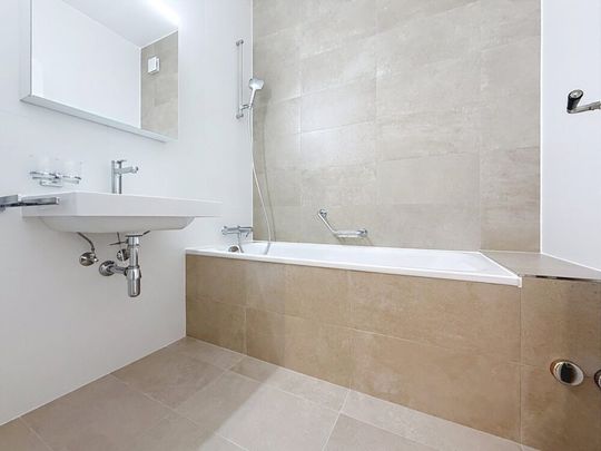 Bel appartement de 4 pièces au 1er étage, avec conciergerie de l’immeuble. - Photo 1