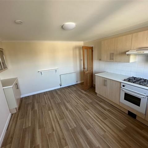 3 bedroom flat to rent - Photo 1