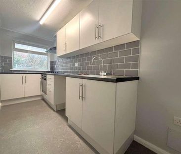 Weyhill Close, Fareham, PO16 - Photo 4