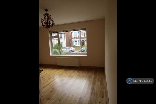 2 bedroom bungalow to rent - Photo 1