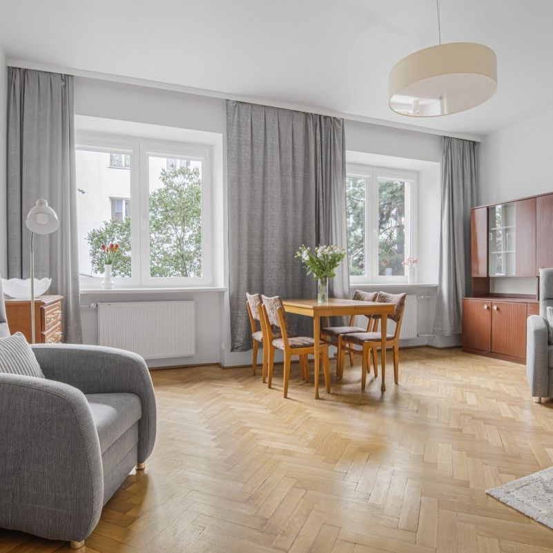 2 pokoje z balkonem | przedwojenna kamienica - Zdjęcie 1