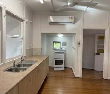 Spacious Family Home in great location - Photo 3