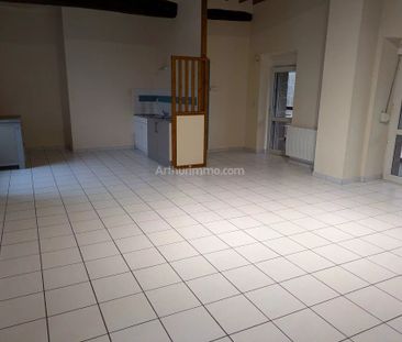 Location Appartement 4 pièces 89 m2 à Saint-Julien - Photo 4