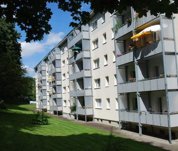 Nahe Parkanlage gelegene 2-Raum-Wohnung mit Balkon - Photo 1