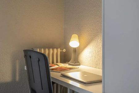 Carrer de Baldoví, Valencia, Valencian Community 46002 - Photo 3