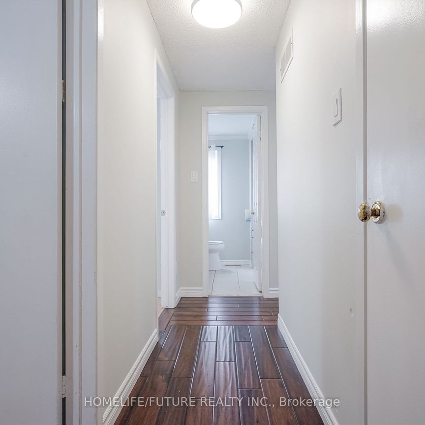 For Lease - 47 Carisbrooke Square Unit# Main & 2nd Flr, Toronto, Ontario - Photo 1