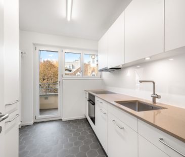In the heart of Zurich-Wiedikon – freshly renovated! - Photo 5