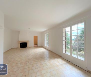 Location Maison 4 pièces 94m² FRONSAC 33126 - Photo 1
