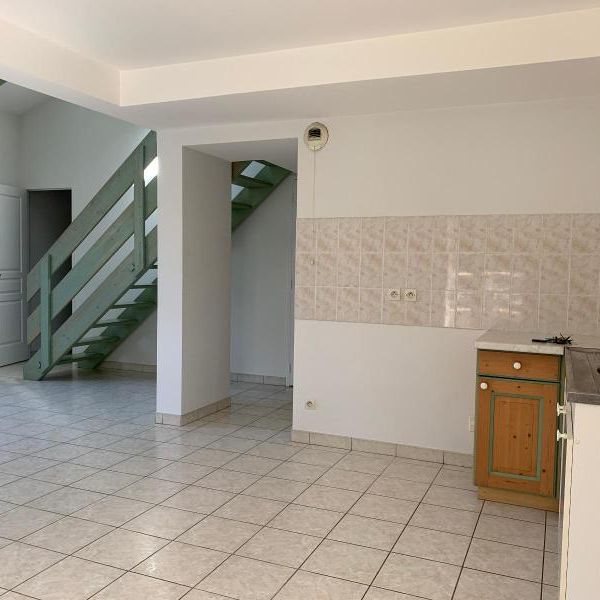 Location Appartement 3 pièces 71m² AUBENAS 07200 - Photo 1