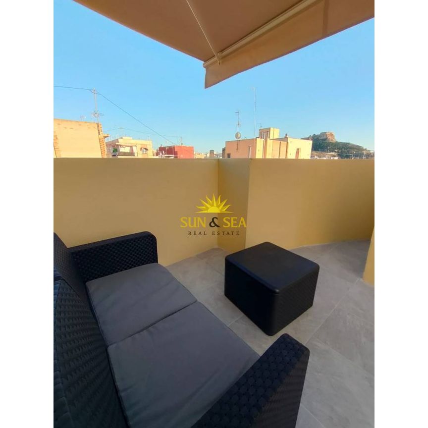 EXCLUSIVE 1 BEDROOM PENTHOUSE - ALICANTE - Photo 1