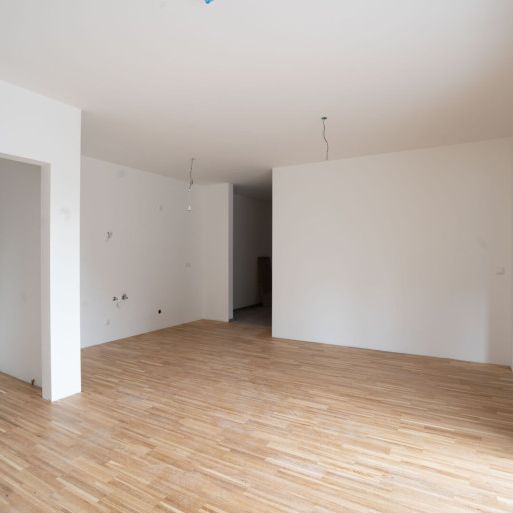 ZU MIETEN: Moderne 2-Zimmer-Wohnung mit Terrasse und Stadtblick in Nettingsdorf - Photo 1