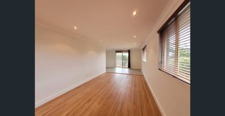 2 BEDROOM UNIT IN SECURITY BUILDING OF ONLY 4 UNITS - Photo 2