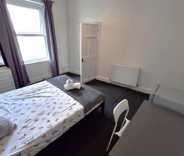 9 bedroom house share to rent - Photo 2