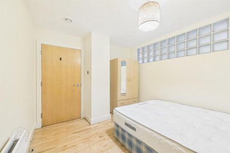 Apartment 604 12 Bankmore Street, Belfast, BT7 1AQ - Photo 3