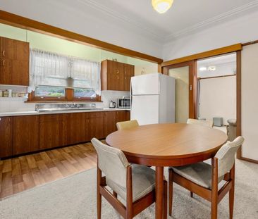 6 Month Lease Only - Well Maintained Single Level Home - Photo 5