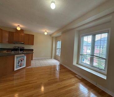 For Lease - 15 Old Colony Road Unit# 70, Richmond Hill, Ontario - Photo 3