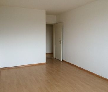 "Exklusive Gelegenheit: Moderne Wohnung an Top-Lage in Pratteln" - Photo 2