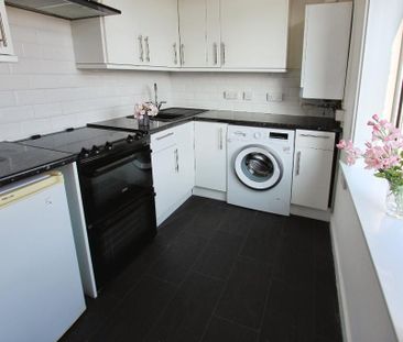 2 bedroom ground floor maisonette to rent - Photo 1