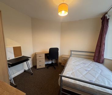 Bad Bargain Lane, Tang Hall - P1507 - Photo 5