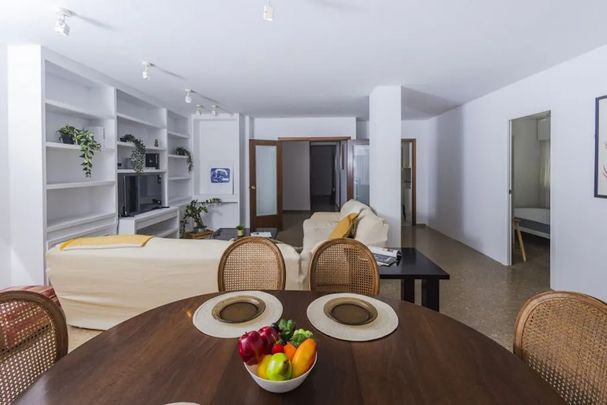 Carrer dAlvaro de Bazan, Valencia, Valencian Community 46010 - Photo 1