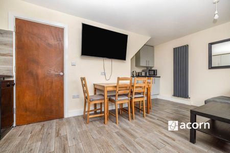 New Place Square, London, SE16 - Photo 3