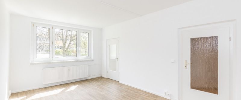 Balkon / Helle Wohnung / modernes Bad - Foto 1