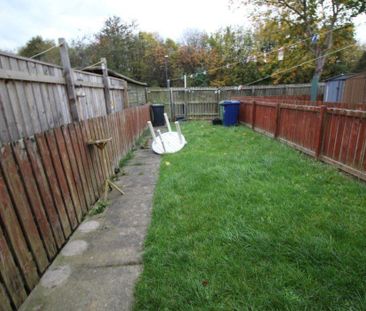 2 bedroom terraced house to rent - Photo 1