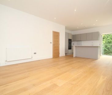 3 bedroom flat to rent - Photo 1