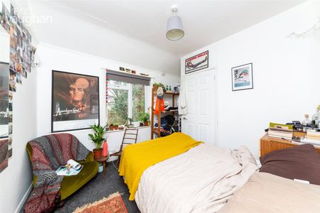 4 bedroom terraced house to rent - Photo 3