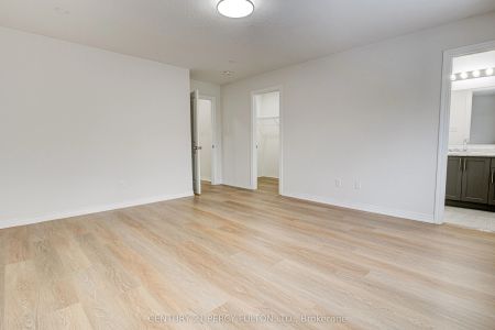 135 Hardcastle Drive #14 - Photo 2