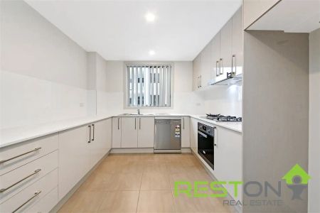 “LUXURY APARTMENT IN THE HEART OF PENRITH!” - Photo 4