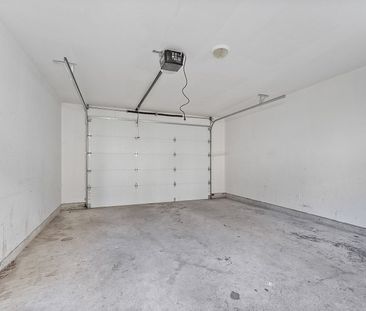 For Lease - 570 Jones Avenue, Toronto, Ontario - Photo 2
