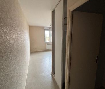 Location Appartement 1 pièce 23m² POITIERS 86000 - Photo 3