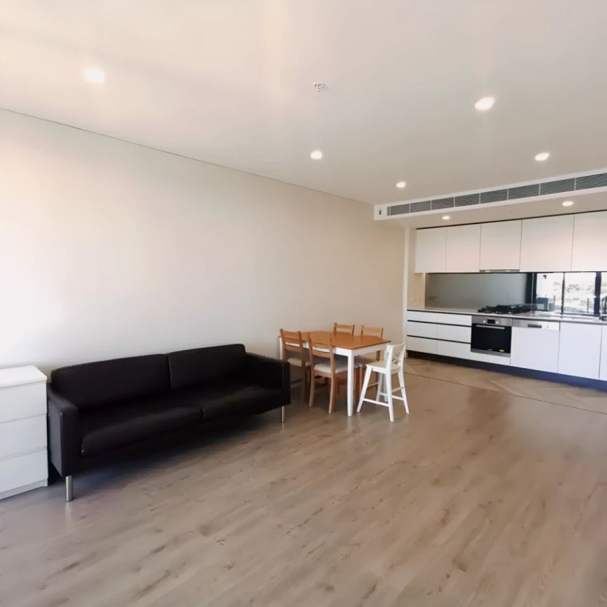 2Bedrooms, 2Bathrooms - Photo 1