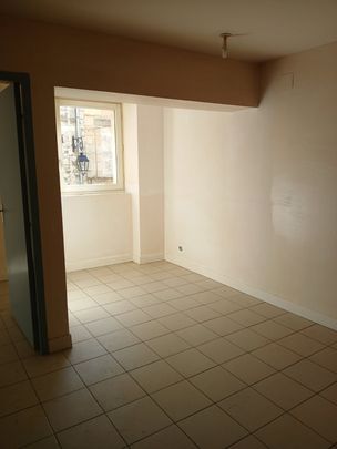Location Appartement 3 pièces 80m² STE FOY LA GRANDE 33220 - Photo 1