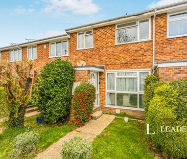 3 bedroom house to rent Badgers Walk, Burgess Hill, RH15 - Photo 5