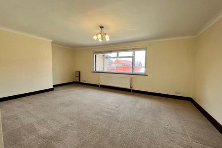 The Street, Beck Row, BURY ST. EDMUNDS - Photo 2