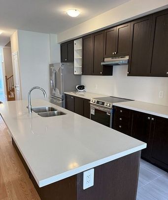 For Lease - 2980 Gatestone Path, Pickering, Ontario - Photo 1