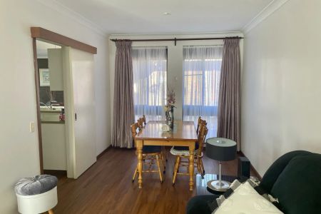 Family Home with a View - Photo 3