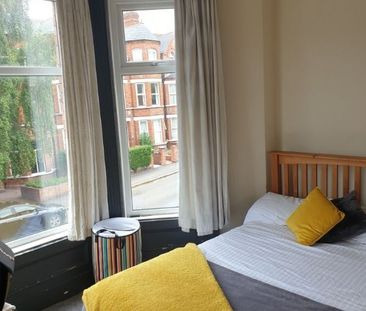 126 Malone Avenue, Flat 2, Belfast BT9 6ET - Photo 5