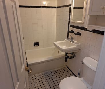 For Lease - 706 Wilson Avenue Unit# 1, Toronto, Ontario - Photo 3