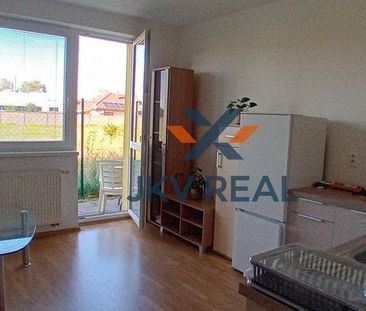 Prenájom bezbar. 2-izbového bytu s terasou v Miloslavove - Fotografia 4