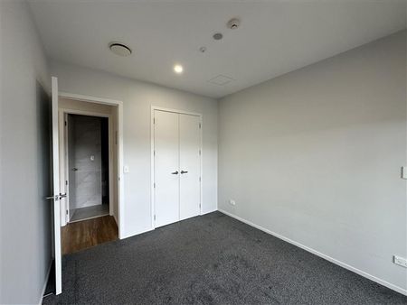 Best Apartment - Photo 2