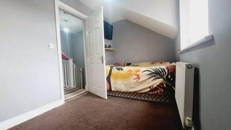 6-10 Whippendell Road, Watford - Photo 2