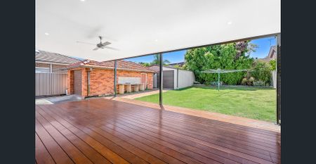 Spacious Home Offering Comfort and Convenience - Photo 5