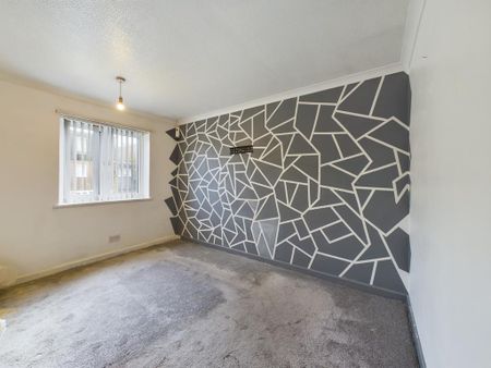 3 bedroom end of terrace house to rent - Photo 4