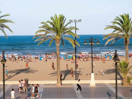 Carrer de Sant Rafael, Valencia, Valencian Community 46011 - Photo 5