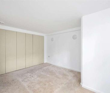 Queens Drive, London, N4 - Photo 3