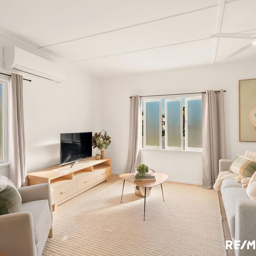 Beautiful renovated 4 Bedder in South Mackay - Photo 1